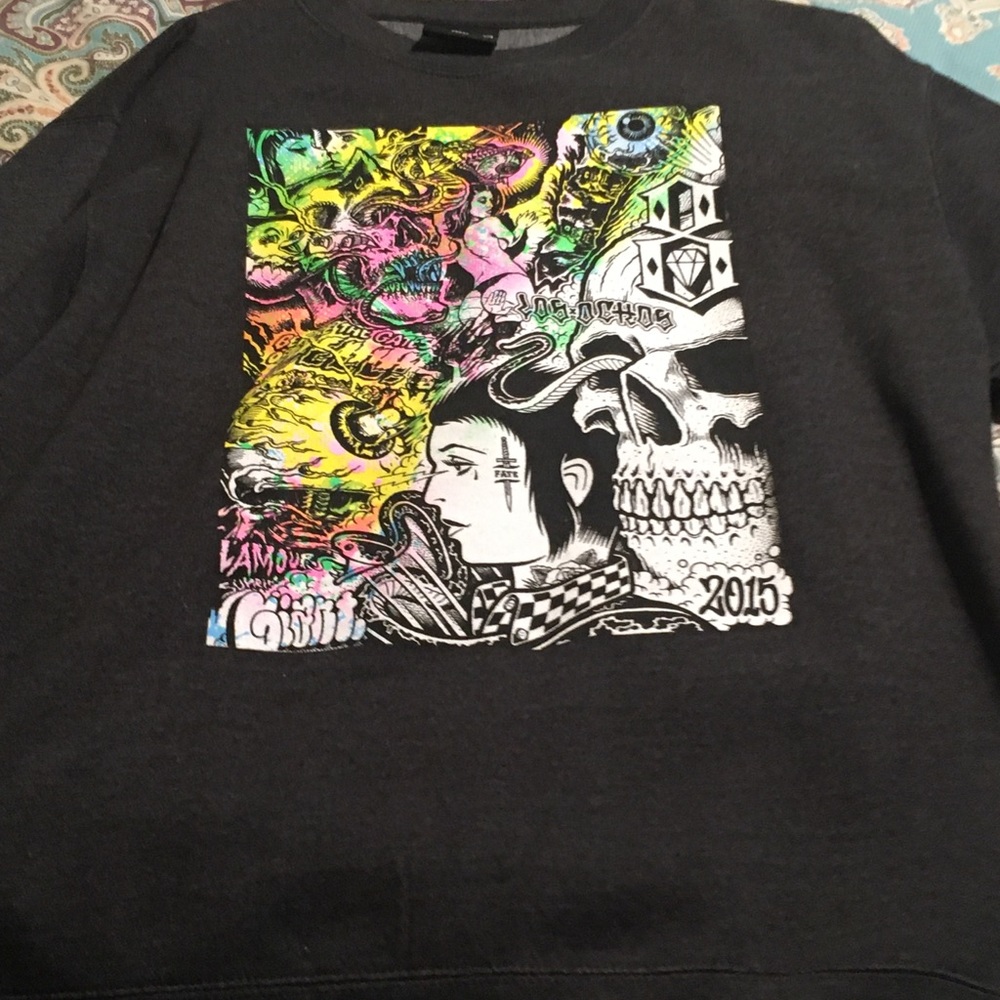 Woman’s sweatshirt